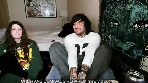 Snapshot of mari_and_jandro chatting on 02.13.25 Mari online show from 02.13.25