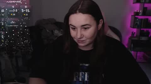 Snapshot of mari_moore7 chatting on 10.25.25 mari moore online show from 10.25.25