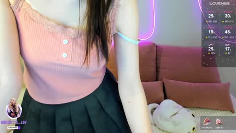 Snapshot of mari_nett chatting on 01.05.25 mari_nett online show from 01.05.25