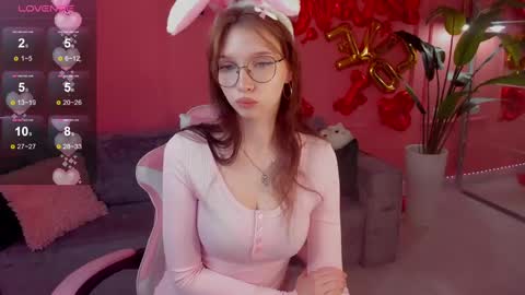 Snapshot of mari_nett chatting on 02.16.25 mari_nett online show from 02.16.25