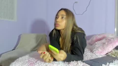 Snapshot of mari_sweeet chatting on 01.07.25 Meli-Mari online show from 01.07.25