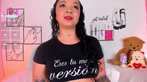 Mari Sweett  online show from 09.20.25