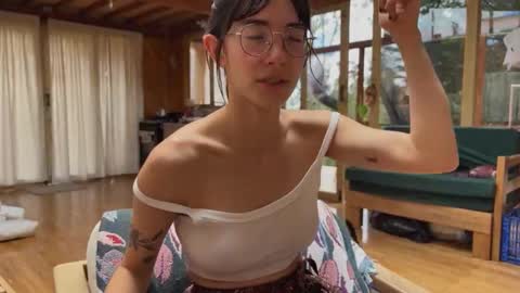 Alfonsina online show from 10.04.25