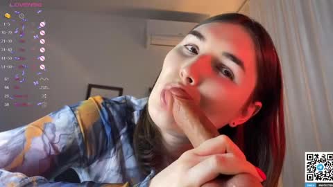 Snapshot of maria_bowie chatting on 02.19.25 Maria online show from 02.19.25