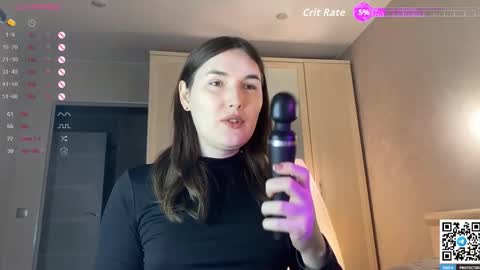 Snapshot of maria_bowie chatting on 11.25.25 Maria online show from 11.25.25