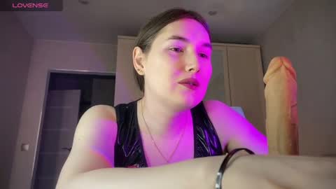 Snapshot of maria_bowie chatting on 05.25.26 Maria online show from 05.25.26
