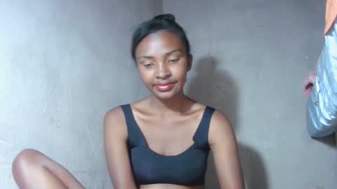 Snapshot of mariah586 chatting on 11.03.25 Maria online show from 11.03.25