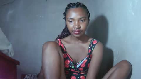 Snapshot of mariah586 chatting on 11.10.25 Maria online show from 11.10.25