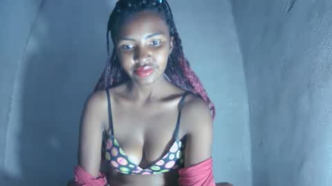 Snapshot of mariah586 chatting on 11.14.25 Maria online show from 11.14.25