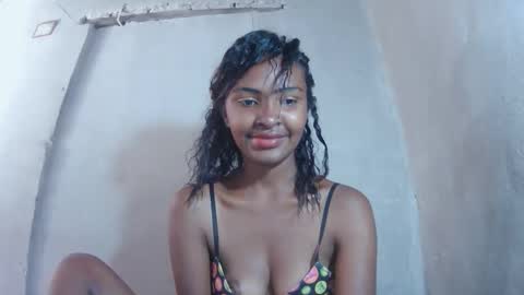 Snapshot of mariah586 chatting on 11.17.25 Maria online show from 11.17.25