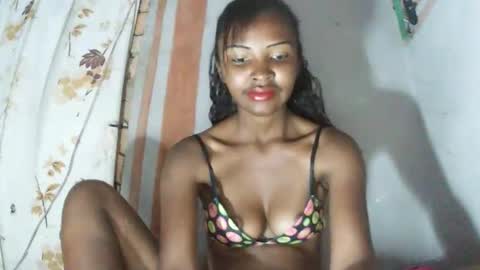 Snapshot of mariah586 chatting on 11.20.25 Maria online show from 11.20.25