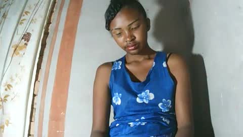 Snapshot of mariah586 chatting on 11.26.25 Maria online show from 11.26.25