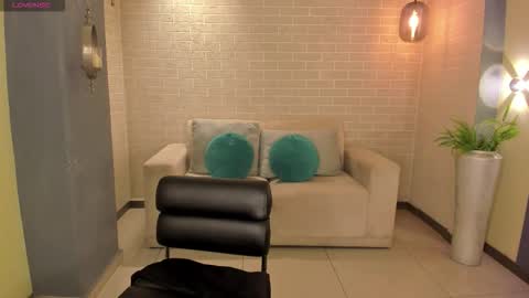 MARIA HERRERA  online show from 10.30.25