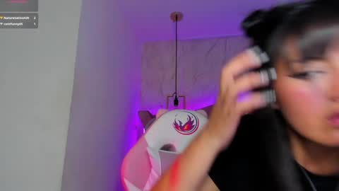 Snapshot of mariam__cute chatting on 01.12.25 online show from 01.12.25