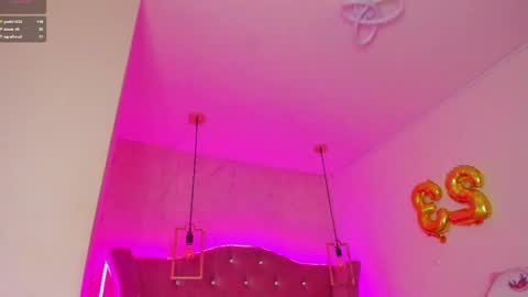 Snapshot of mariam__cute chatting on 03.12.25 online show from 03.12.25