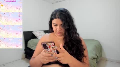 Snapshot of mariamcastillo chatting on 01.08.26 Mariam Castiblanco online show from 01.08.26