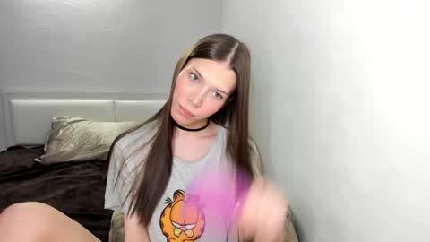 Snapshot of mariamceleste chatting on 12.20.25 Mariam online show from 12.20.25