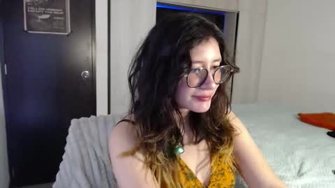 Mariana online show from 11.24.25