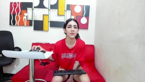 Snapshot of mariana_16_ chatting on 01.28.25 mariana_16_ online show from 01.28.25