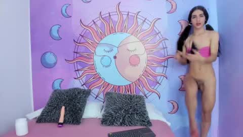 Snapshot of mariana_16_ chatting on 09.18.25 mariana_16_ online show from 09.18.25