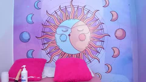 Snapshot of mariana_16_ chatting on 11.18.25 mariana_16_ online show from 11.18.25