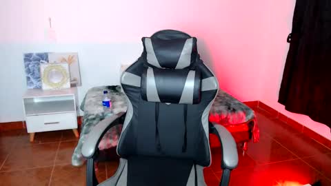 mariana__666 online show from 10.30.25