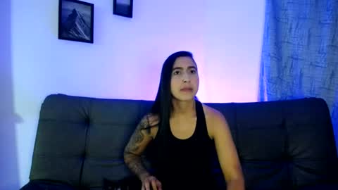 Snapshot of mariana_aria chatting on 06.17.26 mariana aria online show from 06.17.26