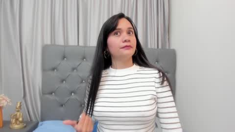 Snapshot of mariana_murillo__ chatting on 01.03.25 Mariana online show from 01.03.25