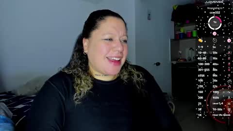 Snapshot of mariana_smittt chatting on 12.19.24   Independent Model online show from 12.19.24