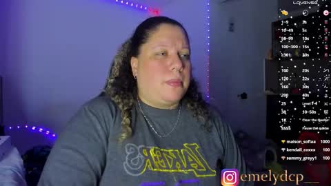 Snapshot of mariana_smittt chatting on 10.22.25   Independent Model online show from 10.22.25