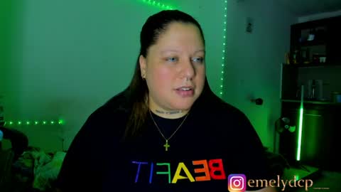 Snapshot of mariana_spellman chatting on 06.15.26 Emely online show from 06.15.26