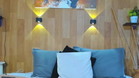 Mariana Angel online show from 03.04.26