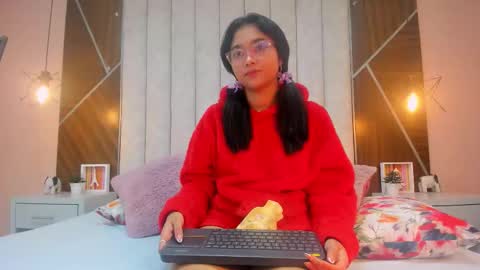 Mariana  online show from 11.10.25