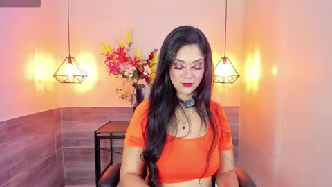 Snapshot of marianamontezz chatting on 02.20.26 online show from 02.20.26