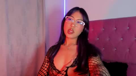 Snapshot of marianawlls chatting on 09.09.25 mariana williams online show from 09.09.25