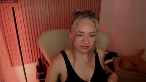 Marian Love  online show from 01.26.25