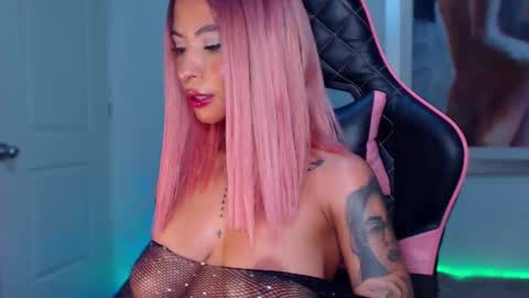 M A R I A N E online show from 12.20.24