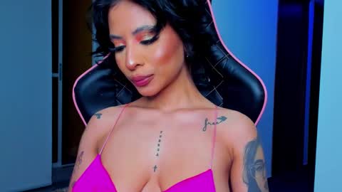 M A R I A N E online show from 02.05.25