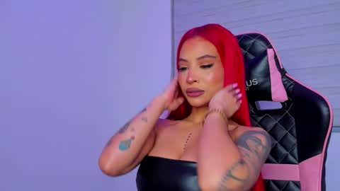 Snapshot of marianne__ chatting on 01.17.26 M A R I A N E online show from 01.17.26