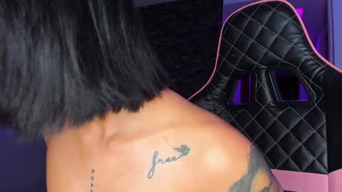 Snapshot of marianne__ chatting on 04.12.26 M A R I A N E online show from 04.12.26