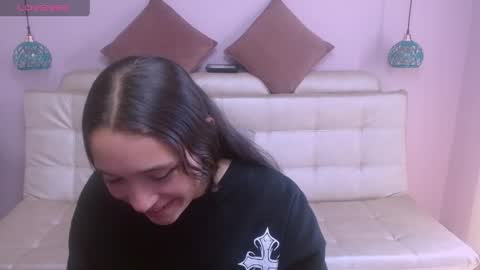 Snapshot of marianne_cam chatting on 04.22.26 marianne_cam online show from 04.22.26
