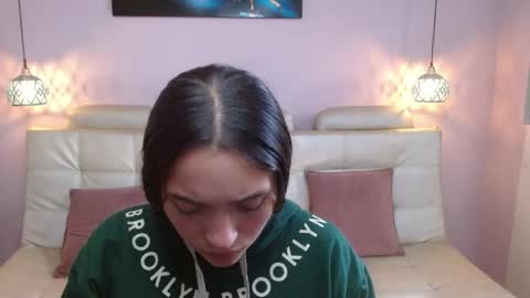 Snapshot of marianne_cam chatting on 05.08.26 marianne_cam online show from 05.08.26