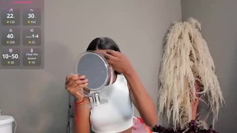 marianrosse online show from 11.15.25