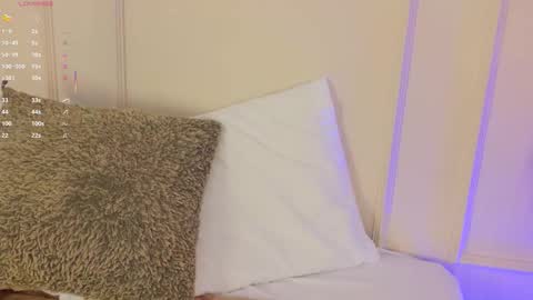 Snapshot of mariapettit chatting on 11.01.25 Maria Pettit online show from 11.01.25