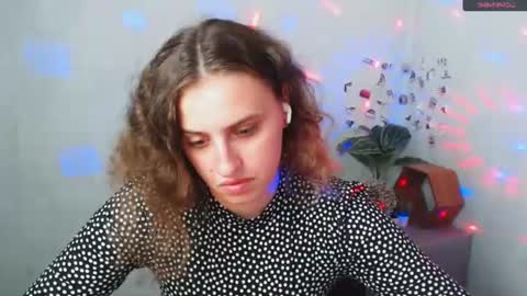 Snapshot of mariatess_ chatting on 06.10.26 Mariia online show from 06.10.26