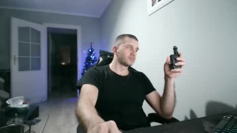 Snapshot of maribor5879 chatting on 01.12.25 maribor5879 online show from 01.12.25