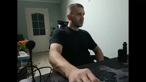 Snapshot of maribor5879 chatting on 02.16.25 maribor5879 online show from 02.16.25