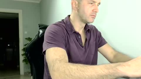 Snapshot of maribor5879 chatting on 02.21.25 maribor5879 online show from 02.21.25