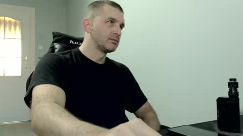 Snapshot of maribor5879 chatting on 02.23.25 maribor5879 online show from 02.23.25