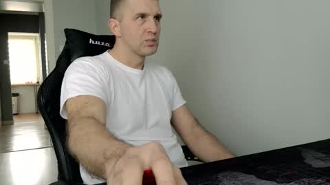 Snapshot of maribor5879 chatting on 02.24.25 maribor5879 online show from 02.24.25